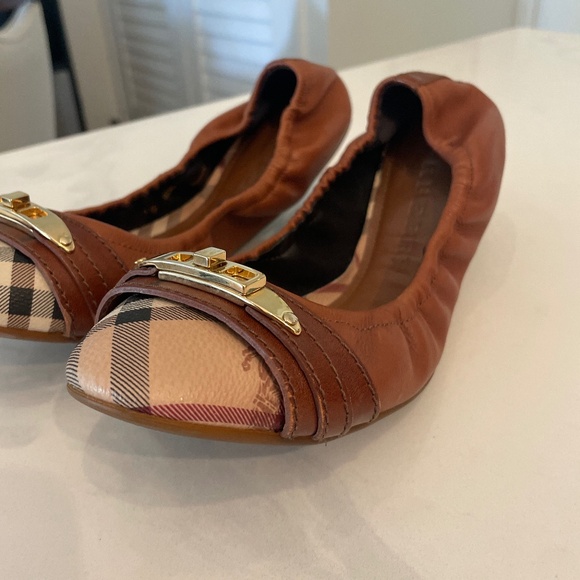 BURBERRY BALLET FLATS - Picture 3 of 6